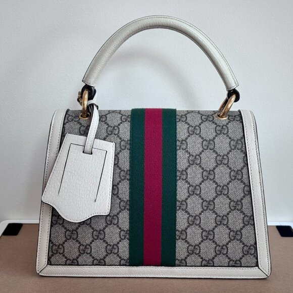 Faux Pearl Queen Margaret - Picture 4 of 16